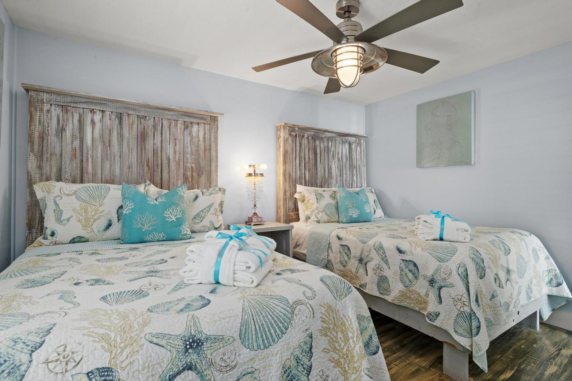 Luxury Gulf Front Property! Directly On The Beach! Sleeps 15! Panama City Beach Eksteriør billede