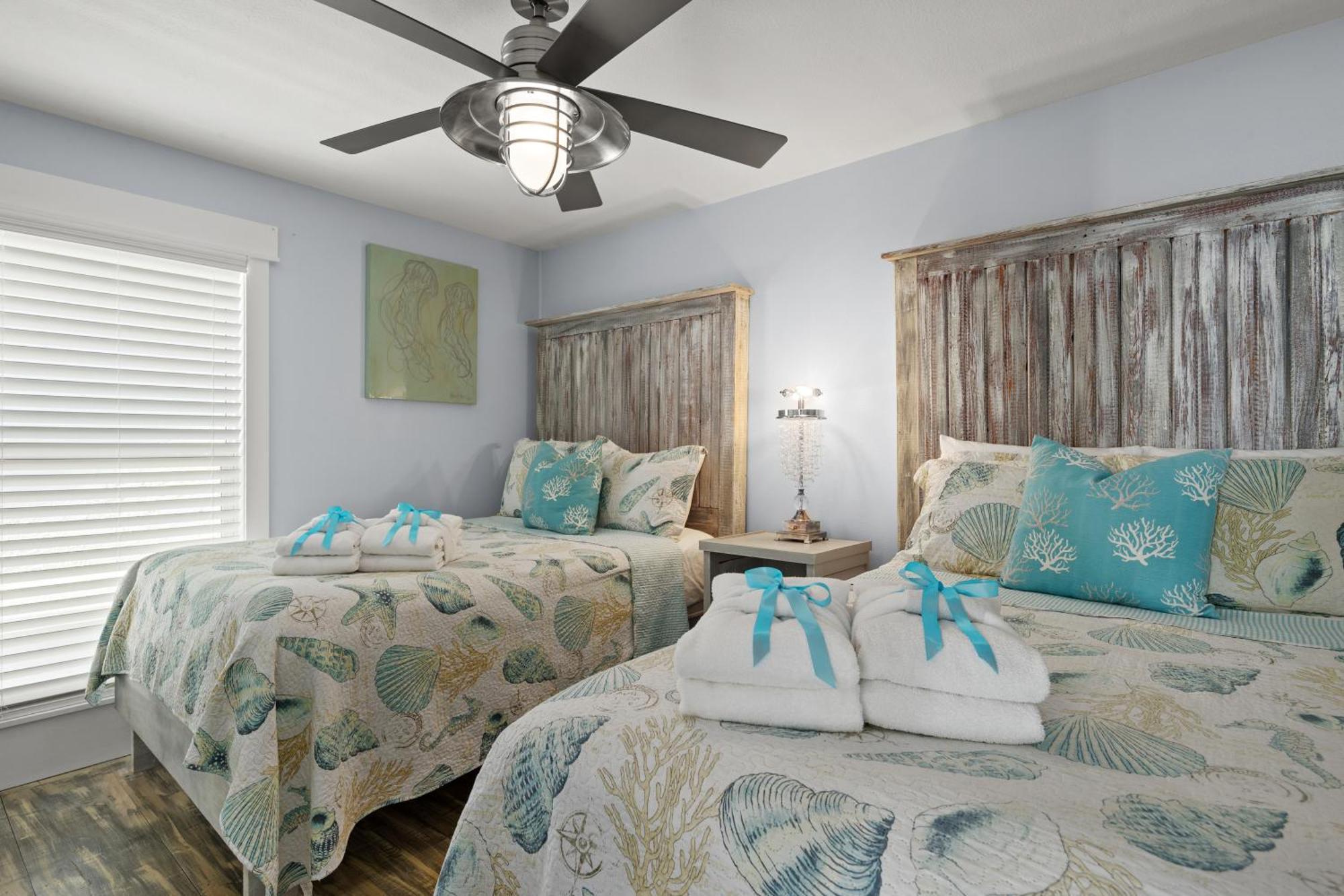 Luxury Gulf Front Property! Directly On The Beach! Sleeps 15! Panama City Beach Eksteriør billede