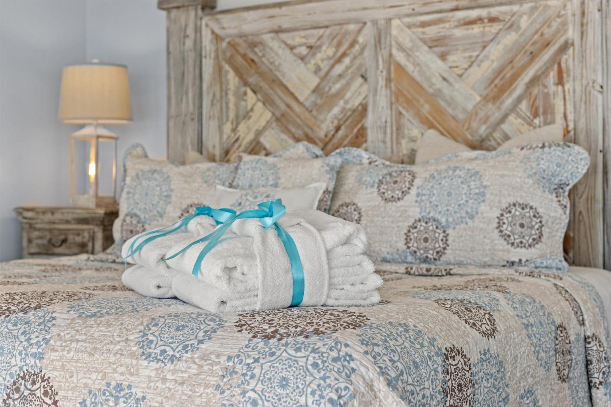 Luxury Gulf Front Property! Directly On The Beach! Sleeps 15! Panama City Beach Eksteriør billede