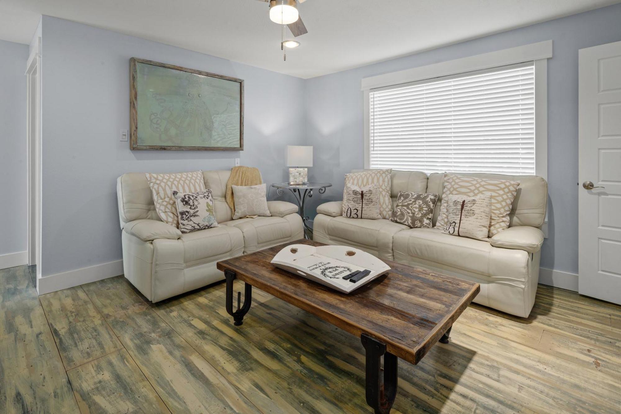 Luxury Gulf Front Property! Directly On The Beach! Sleeps 15! Panama City Beach Eksteriør billede