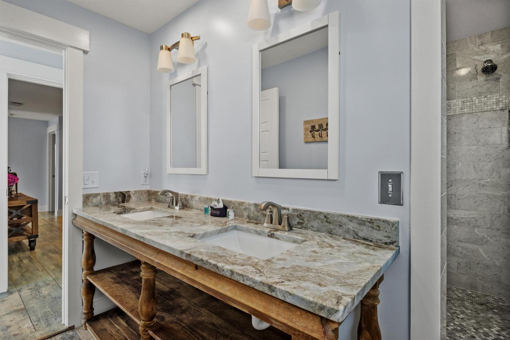 Luxury Gulf Front Property! Directly On The Beach! Sleeps 15! Panama City Beach Eksteriør billede